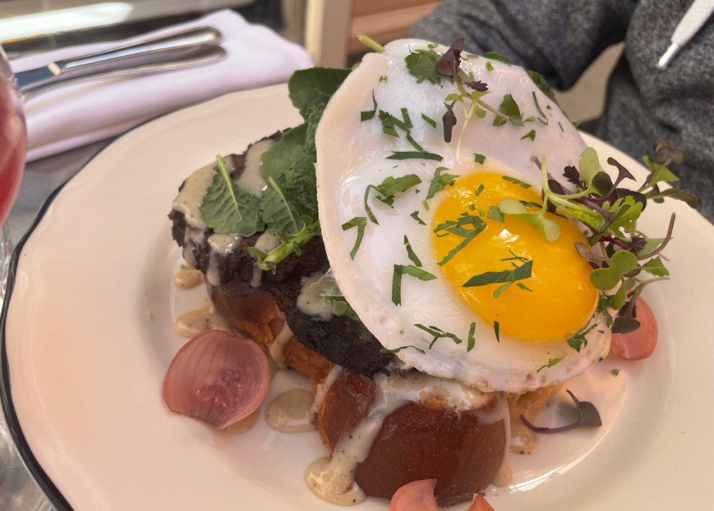 Mira Mira Diner,&nbsp;Toronto